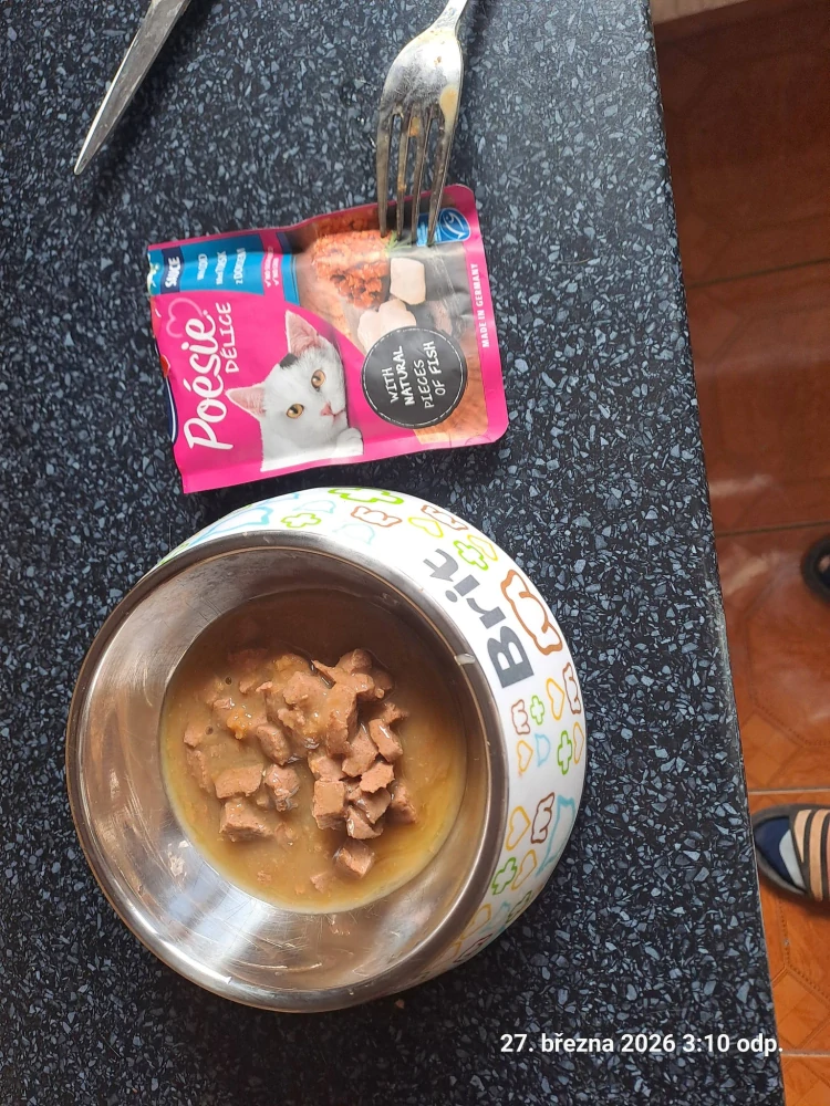 Vitakraft Cat Poésie Déli Sauce kapsička pro kočky treska 85 g