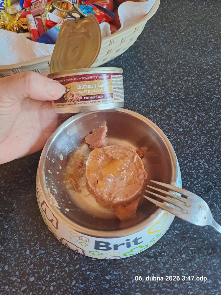 Carnilove White konzerva pro kočky s kuřecím a jehněčím 100 g