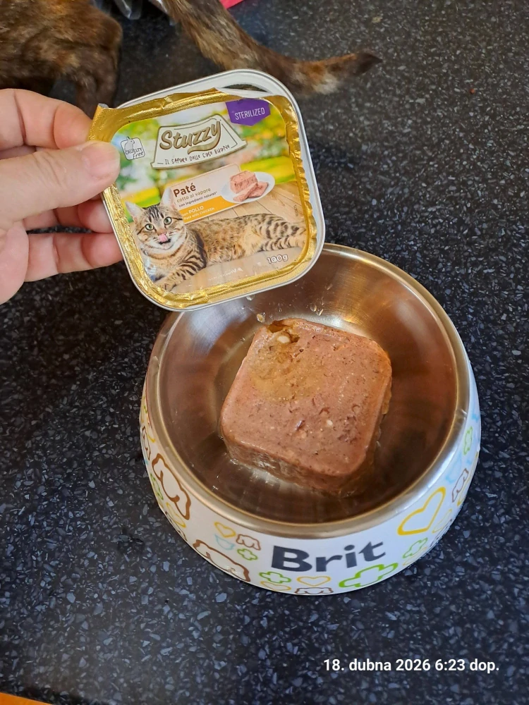 Stuzzy Cat vanička pro kastrované kočky Adult paté kuře 100 g