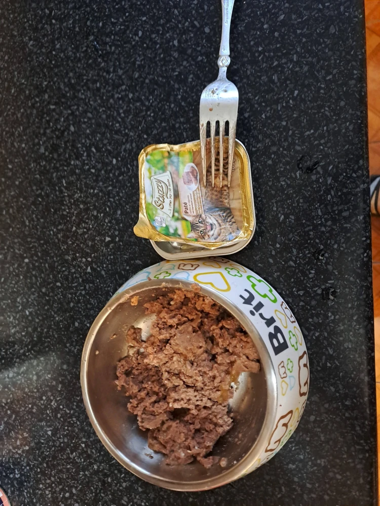 Stuzzy Cat vanička pro kočky Adult paté kuřecí játra 100 g