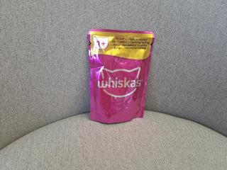Whiskas kapsička pro kočky kuře a hrášek ve šťávě 85 g